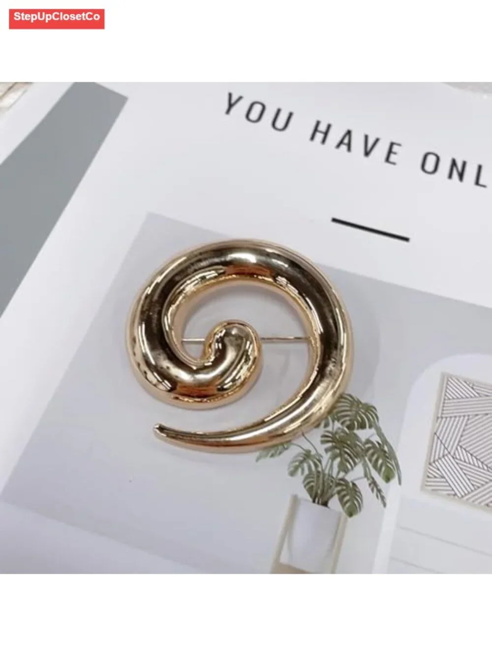 Chunky Spiral Snail Brooch Pin for Dress Suit Lapel Wedding Party